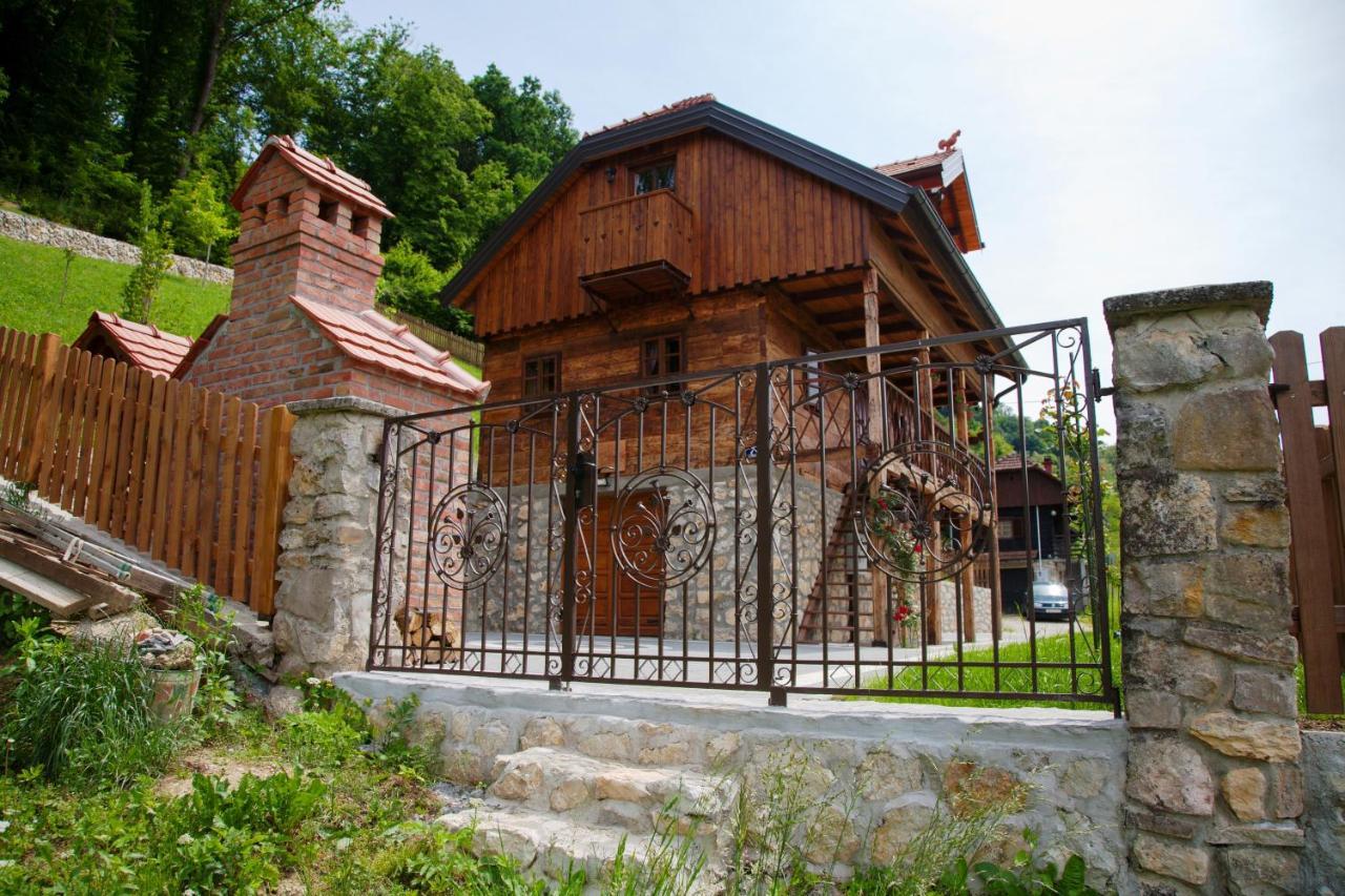 Vila Trnoruzica ตูเฮลย์ ภายนอก รูปภาพ